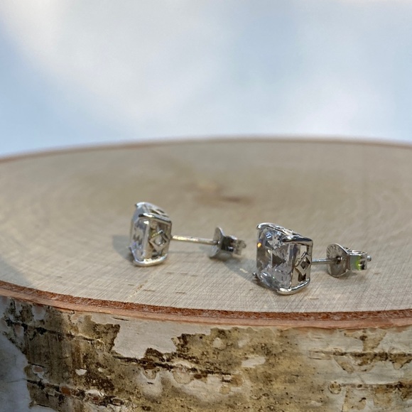 Asscher cut cz studs - Picture 2 of 2